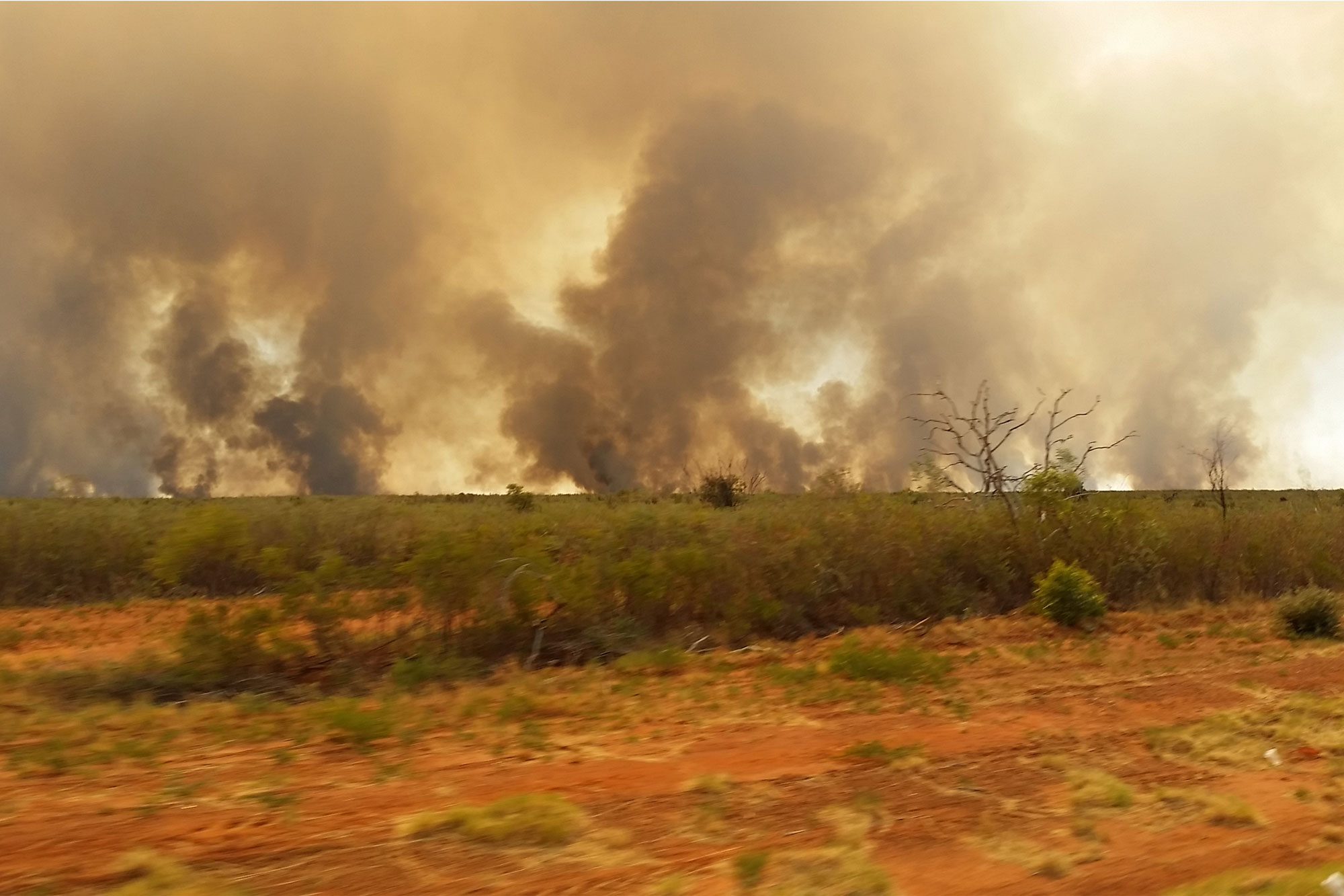 Lyle and Helen spot another bush fire in the NT - Kent Saddlery